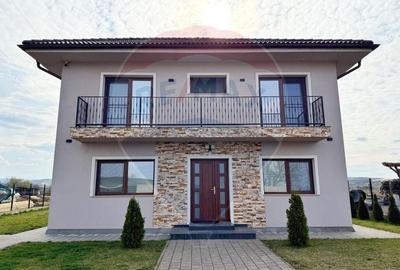 Casă cu 5 camere cu Teren 600 Mp în Apahida - 2