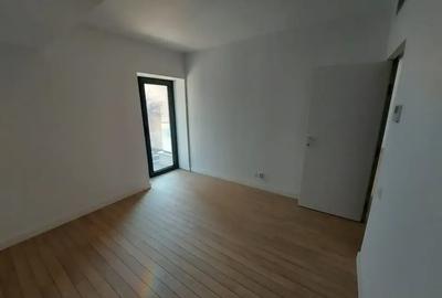 Apartament cu 3 camere decomandat în 13 Septembrie - 3