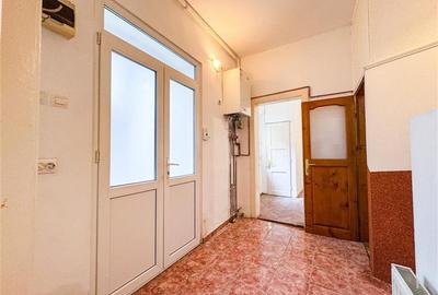 Apartament cu 2 camere decomandat în Central - 3