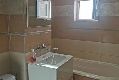 Apartament cu 4 camere decomandat în Central - 1