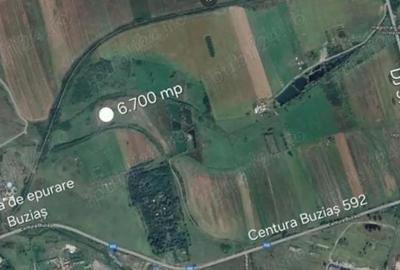 Teren de 14000 mp, în Central