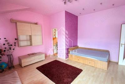 Casă cu 7 camere în Mehala - 12