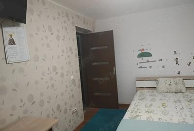 Vand apartament, 2 camere, etaj 1 - 8
