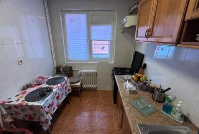 Apartament cu 3 camere semidecomandat, mobilat în Titan - 8