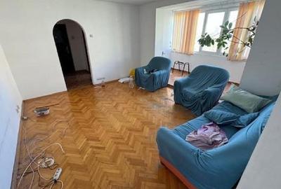 OBOR - Str. Masina de Paine, Apartament cu 3 camere semidecomandat - 68 mp - 6