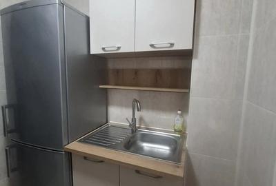 Inchiriez apartament 3 camere - 2