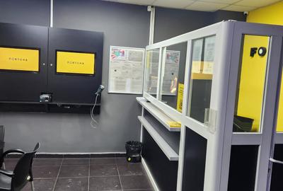 Spațiu comercial, de 98.319999694824 mp, în Rahova - 9