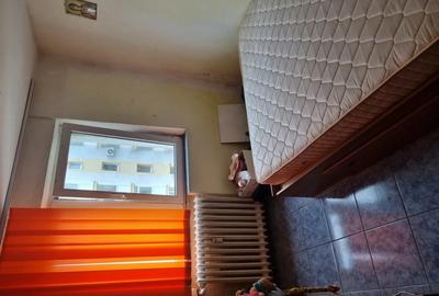 Inchiriez apartament 2 camere - 3