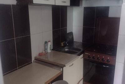 Garsonieră semidecomandată în Central - 1