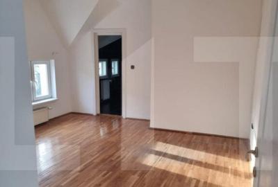 Spatiu cu destinatii multiple, 668 mp utili, 7 locuri parcar - 10