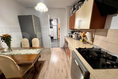 Apartament 4 camere decomandat,2bai - 4