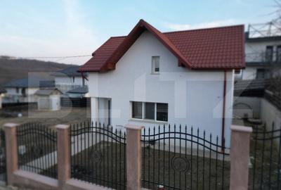 Casa 4 camere, 120 mp, 450 mp teren, Rediu