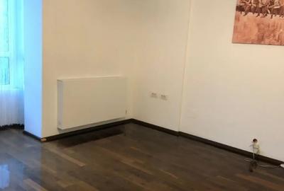 Apartament cu 2 camere decomandat în Victoriei - 2