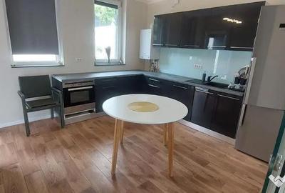 Casă cu 4 camere cu Teren 265 Mp în Central - 7
