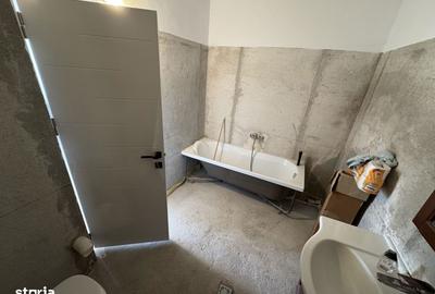 Casă cu 3 camere cu Teren 1200 Mp în Central - 2