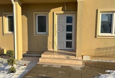 Duplex cu 4 camere cu Canalizare în Dumbrăvița - 1