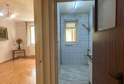Apartament cu 3 camere semidecomandat în Drumul Găzarului - 7