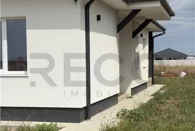 Casă cu 3 camere cu Canalizare în Sântandrei - 3