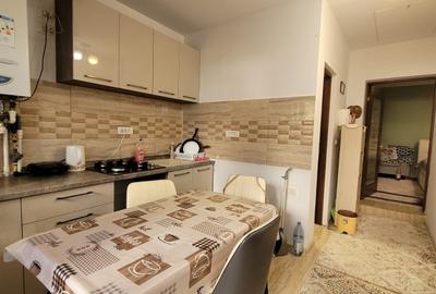 Inel II - Bratianu  -Mobexpert casa 2 camere centrala gaze mobilata - 89000 euro - 45