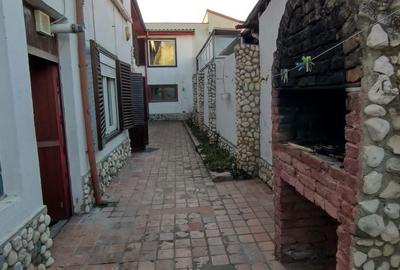 Casă cu 4 camere în Central - 14