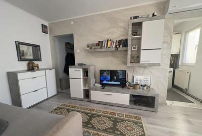 Apartament cu 2 camere nedecomandat în Tătărași