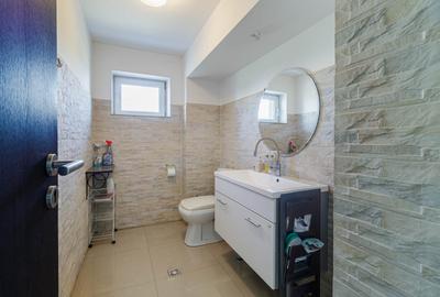 Casă cu 7 camere cu Canalizare în 23 August (Cațelul) - 17