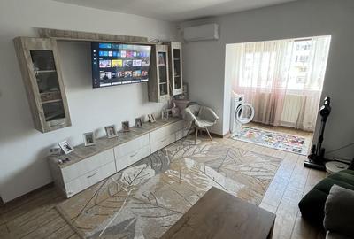 Apartament cu 3 camere decomandat, mobilat în Nord