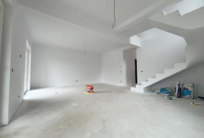 Duplex cu 5 camere cu Teren 300 Mp în Giarmata - 6