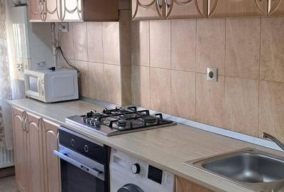 Garsoniera zona  Cetate , etaj.1 - 1