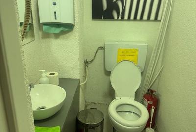 Spațiu comercial, de 50 mp, în Central - 7