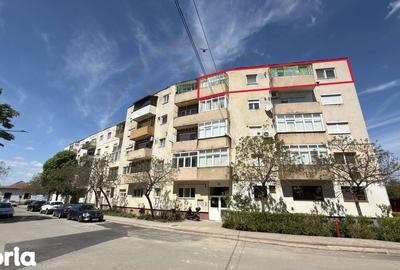 Apartament cu 3 camere semidecomandat în Central - 11