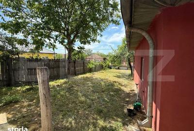 Casă cu 4 camere cu Teren 6000 Mp în Bratovoești