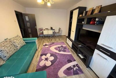 Apartament cu 4 camere, mobilat în Unirii