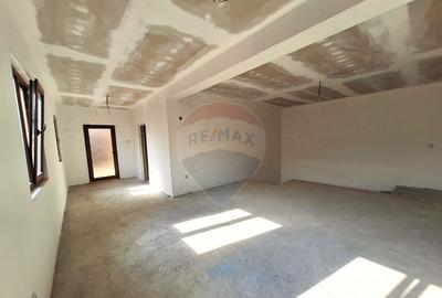 Casa / Vila de vanzare la gri - Bajani jud.Buzau - 9