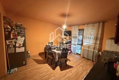 Casă cu 4 camere cu Teren 345 Mp în Micești - 4