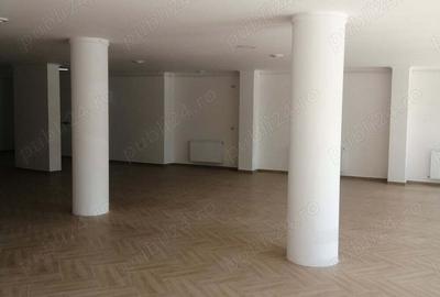 Spațiu comercial, de 200 mp, în Central - 5
