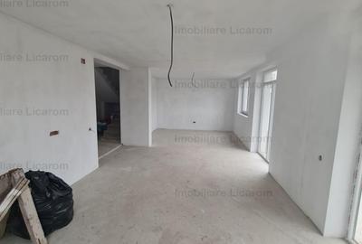 Duplex cu 5 camere în Stupini