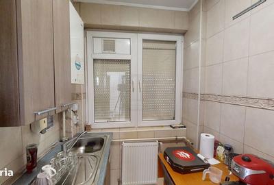 Casă cu 7 camere cu Canalizare în Plevnei - 1