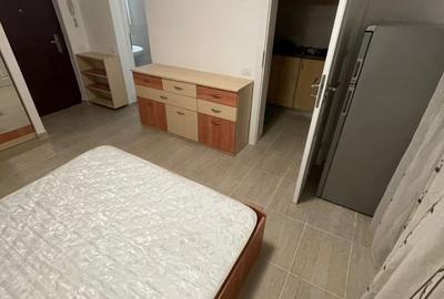 Garsonieră semidecomandată, mobilată în Colentina
