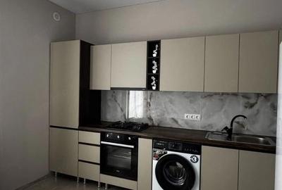 Garsonieră decomandată în 13 Septembrie