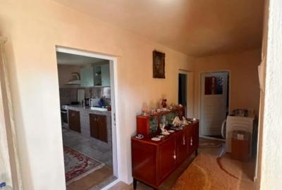 Casă cu 3 camere cu Teren 800 Mp în Cobadin - 2