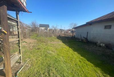 Casă cu 4 camere în Șimnicu de Jos