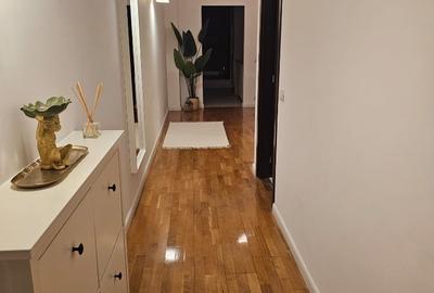 3 camere 105 mp + terasă 36 mp | Parcare inclusă | 950 € | Comision 0% - 10