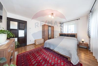 Casă cu 5 camere cu Teren 505 Mp în Hălchiu - 18