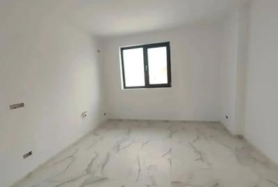 Casă cu 4 camere cu Teren 250 Mp în Vest - 5