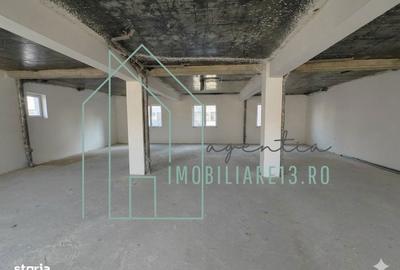 Spațiu comercial, de 120 mp, în Central - 4