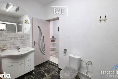 Casă cu 4 camere cu Teren 1106 Mp în Uric - 19