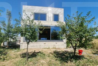 Casă cu 5 camere cu Teren 800 Mp în Central