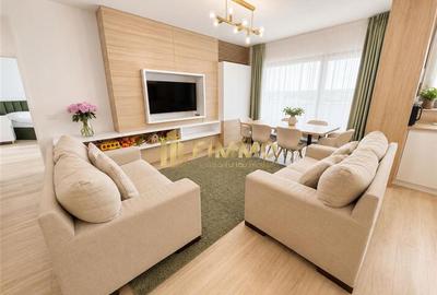 Apartament cu 3 camere semidecomandat, mobilat în Central
