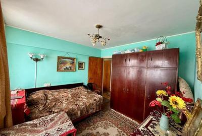 Apartament cu 2 camere semidecomandat în Dristor